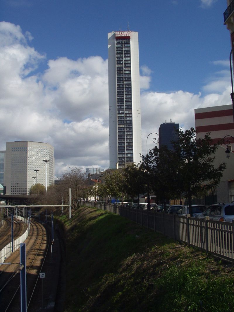 Défense 2000