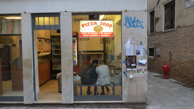 Pizza 2000